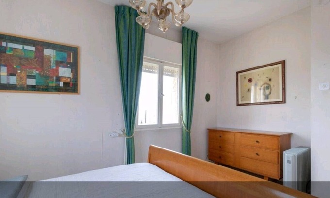 Katamon House | cozy, quiet warm decor jerusalem apartment