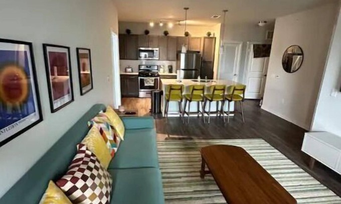 Lazybrook/Timbergrove Apartment | Cozy Quite City Home