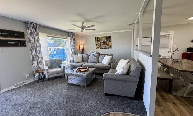 St. Peters House | Cozy Retreat Historic St. Peters