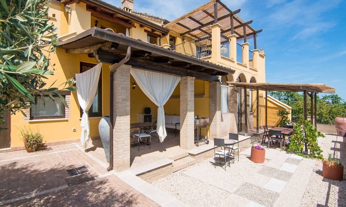 San Savino Apartment | Cozy Retreat with Garden