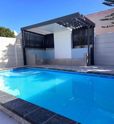 Parklands House | Cozy Retreat with a Pool!