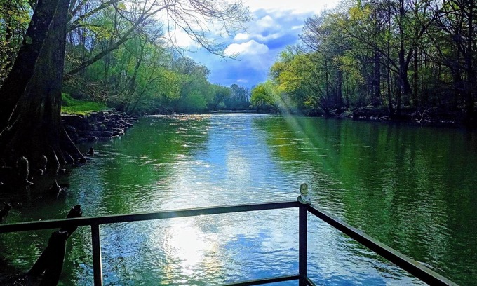 Pangburn Cabin | Cozy romantic cabin with 1 bedroom and WiFi, AC in peaceful PangburnnNO PETS n