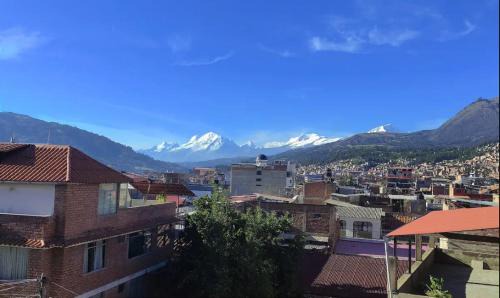 Huaraz Apartment | Cozy Room, private bathroom, views of mountains kitchen