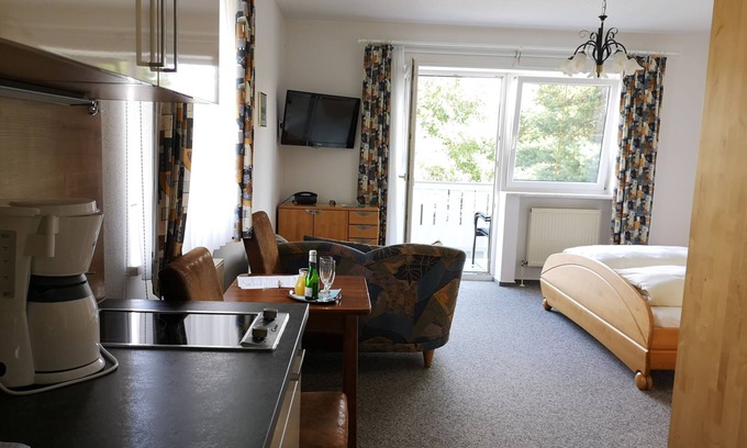 Bad Goegging Apartment | Cozy single apartment (28m2) with balcony/terrace