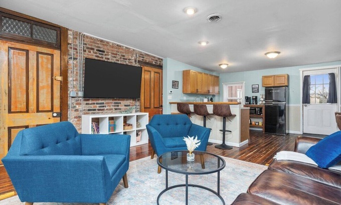 Soulard Apartment | Cozy Soulard 2BR w/Free Parking