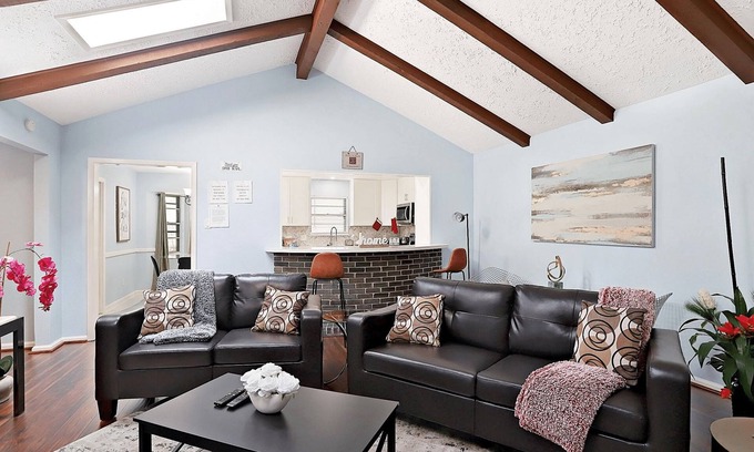 Barker House | Cozy Spacious Family Pets Woodsy Gazebo with game room office