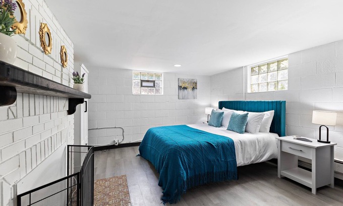 Speedway House | Cozy Speedway Basement. Pet Friendly