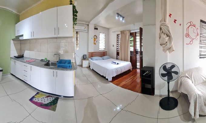 Suva Apartment | Cozy Studio Apartment Wifi Pool