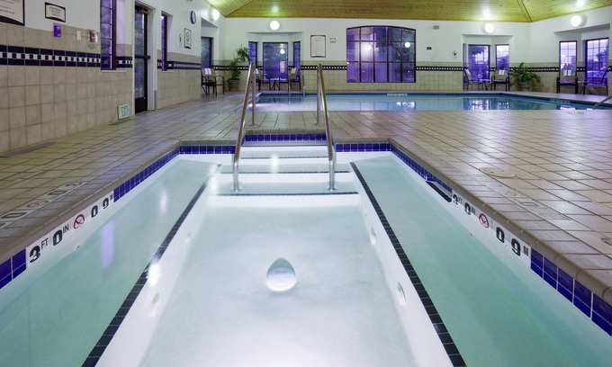 Maple Grove Apartment | Cozy Studio | Free Breakfast. Pool & Gym.