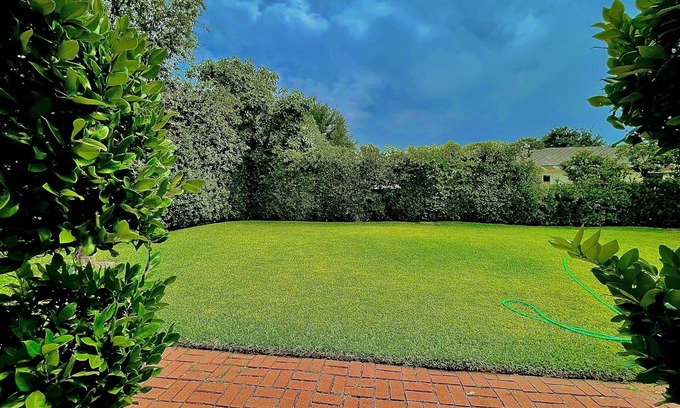 East San Gabriel Apartment | Cozy Studio with beautiful open private yard 5 minutes from Pasadena