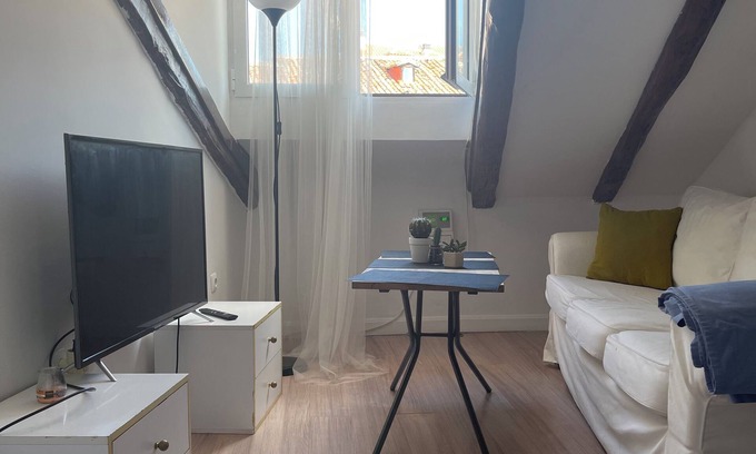 Las Acacias House | Cozy Studio with best views and an amazing location!