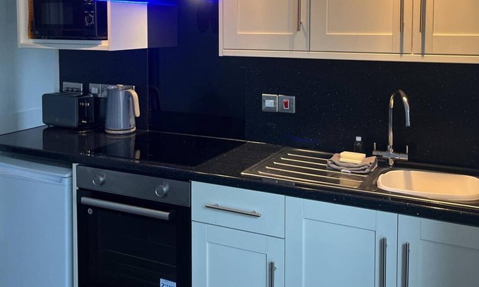 Sidmouth Ski Chalet | Cozy Two Bedroom Chalet in Sidmouth