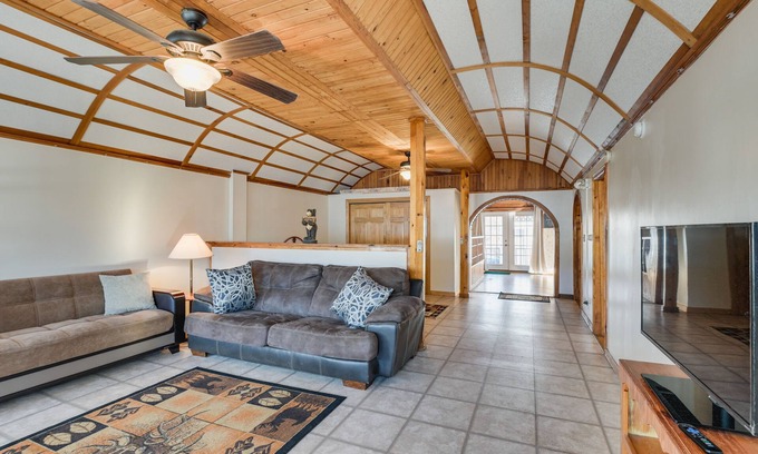 Van Buren Apartment | Cozy Van Buren Apartment w/Deck, Near ATV Trails!