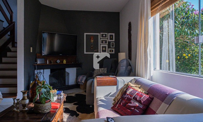 Cachoeira do Bom Jesus Villa | Cozy villa in charming Cachoeira do Bom Jesus with WiFi