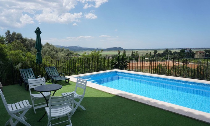 Monte Pego Ski Chalet | Cozy Villa IRIS with beautiful views, in Monte Pego