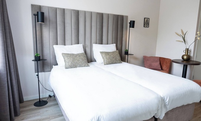 Municipality of Geertruidenberg Apartment | Cozy weekend retreat in Raamsdonksveer, just minutes from Efteling Park. Enjoy a fully equipped kitchen, fast WiFi, and a comfortable space perfect for a relaxing getaway.