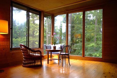 Minakami House | Cozy Wooden Home Getaway & Onsen