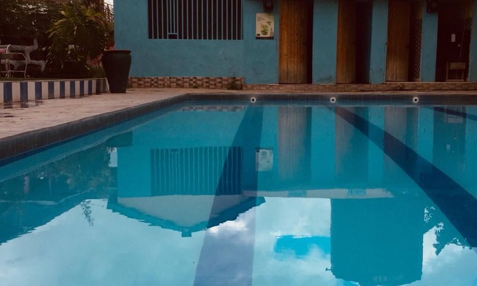 Machakos Apartment | Cozy1-bedroom with WIFI, Pool in enchanting Machakos 2