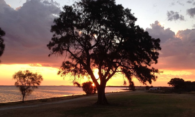 Coodanup House | CrabShack - Peel Estuary Experience