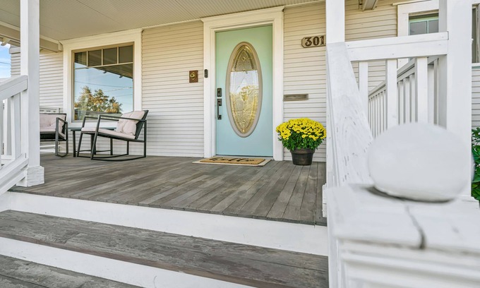 Yakima House | craftsman home in the heart of the historical district.