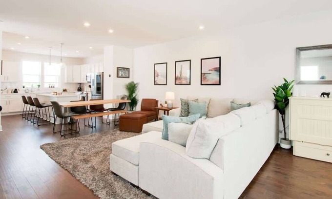 Nashville House | Creative Oasis – Rooftop & Near Broadway