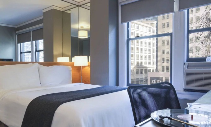 Downtown Seattle Hotel | Creative's Haven in Seattle Downtown - Near Museum of Pop Culture