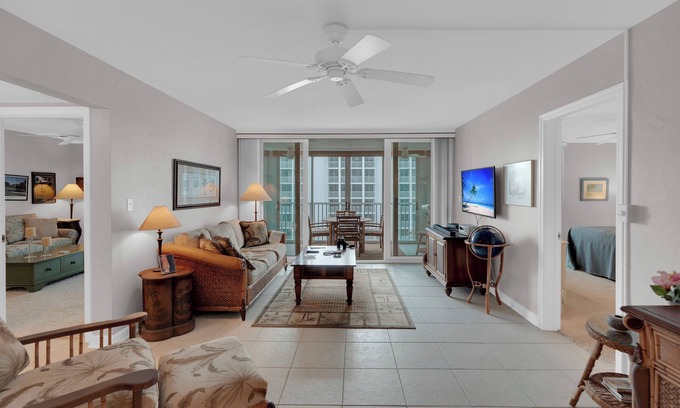 South Island Condo | Creciente 514N Beachfront 2B/2B Island Vacation Condo, Gulf View