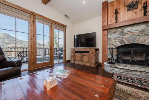 Mammoth Lakes House | Creekhouse 1312