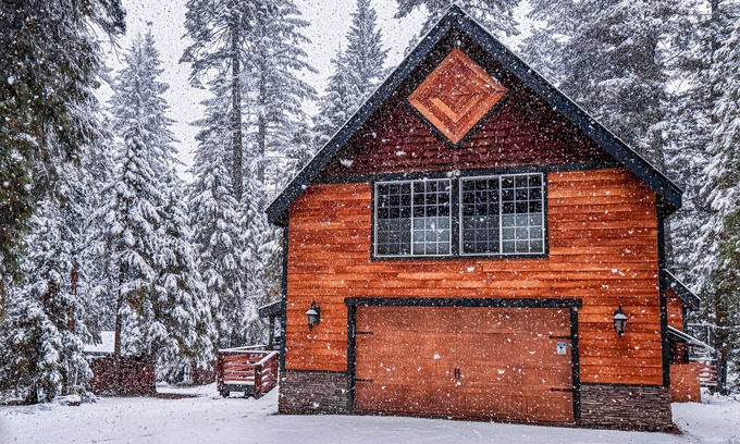 Shingletown Cabin | Creekside Cabin! 9 miles to Lassen. 3-Level Deck, EV Charging.