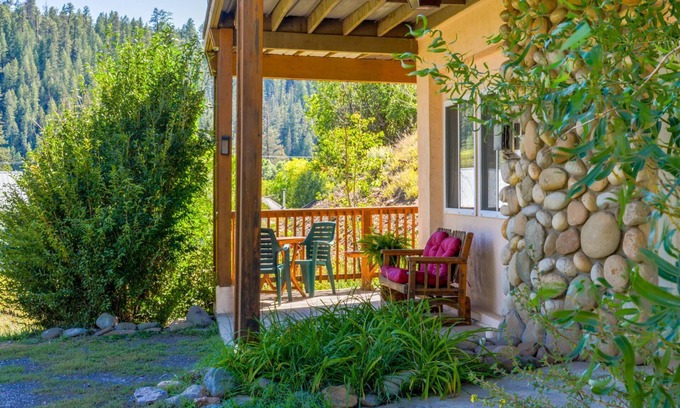 Pagosa Springs House | Creekside Lower Apartment - Hot Tub, Downtown, Pet Friendly, Wrap-Around Deck, 2 Living Spaces, Walk