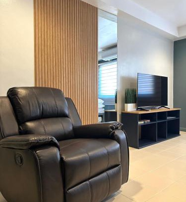 Olongapo Apartment | CRIB 217 SUBIC BAY - Mediterranean Condo with Unlimited Massage