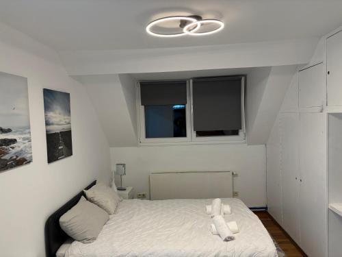 Laken Apartment | Cristal