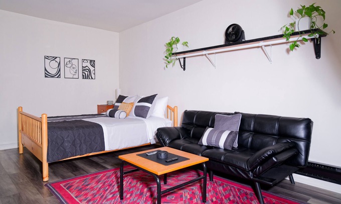 Croton-on-Hudson Apartment | 'Croton Nook' - Spacious Studio with Full Eat-in Kitchen, Cozy Getaway