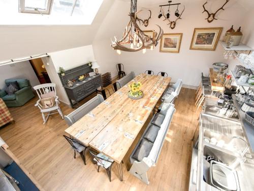 Woolhope House | Crown Inn