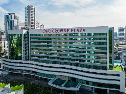 Panama City Hotel | Crowne Plaza Panama by IHG