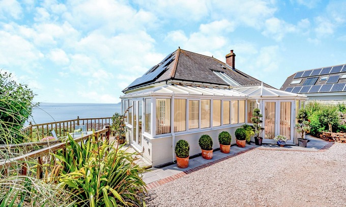 Plymouth Cottage | Crownhill Bay Penthouse - UK47510