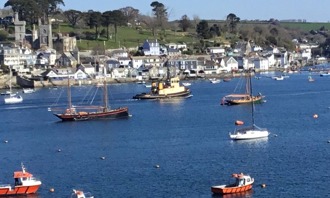 Polruan Apartment | Crow’s Nest, Polruan with mesmerising views!