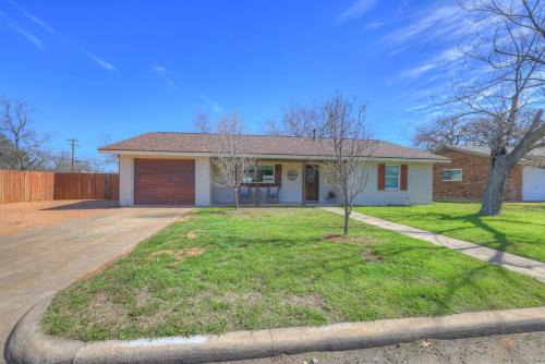 Fredericksburg House | Crystal Cow Haus!