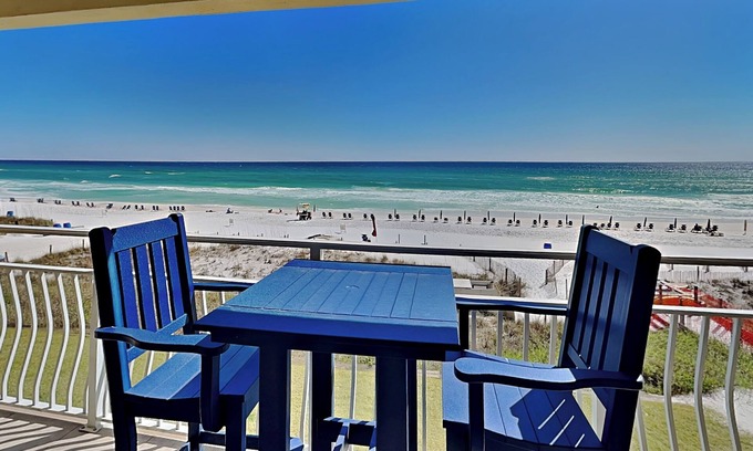Crystal Beach Condo | Crystal Villas #9B | Gulf Front + Beach Service Included