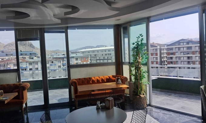 Ipekyolu Hotel | Crystall Hotel
