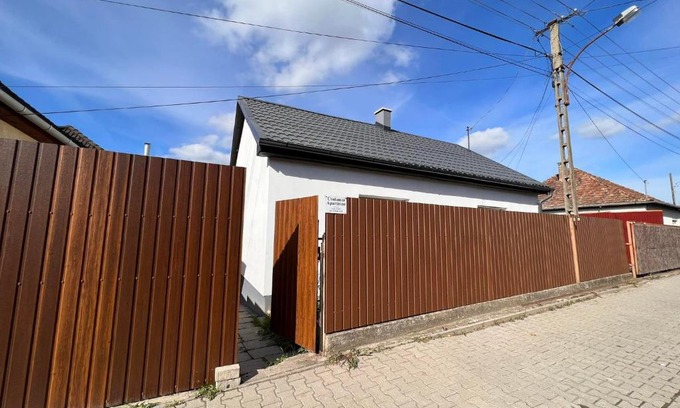 Salgotarjan Apartment | Csokonai Apartman