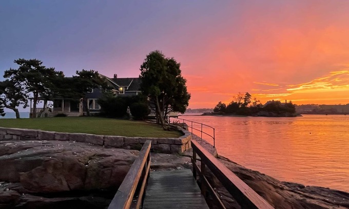 Branford House | CT Private Home on Belden Island