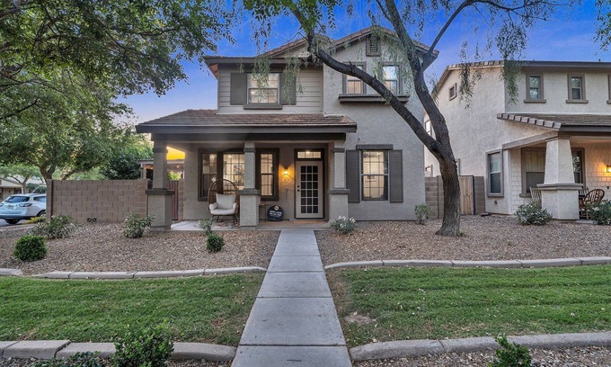 Gilbert House | Cuban inspired Mid Term Rental in the heart of Gilbert