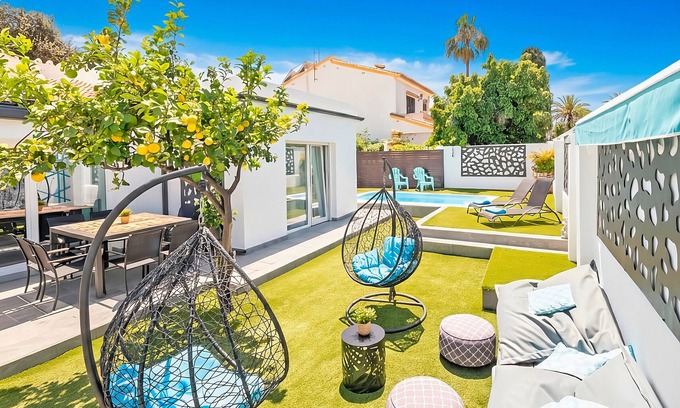 Churriana Villa | Cubo's Cozy & Modern Sol de Malaga/Private pool/Free Wifi