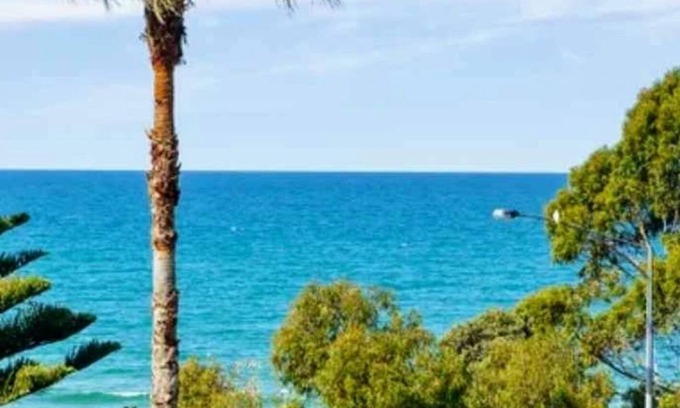 Lorne Apartment | Cumberland Lorne fully self-contained, two bedroom ocean view apartment
