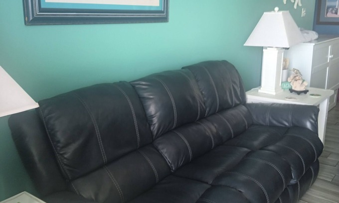 Gulf Lagoon Beach Condo | Cute Affordable Pet-friendly Gulf Front Condo