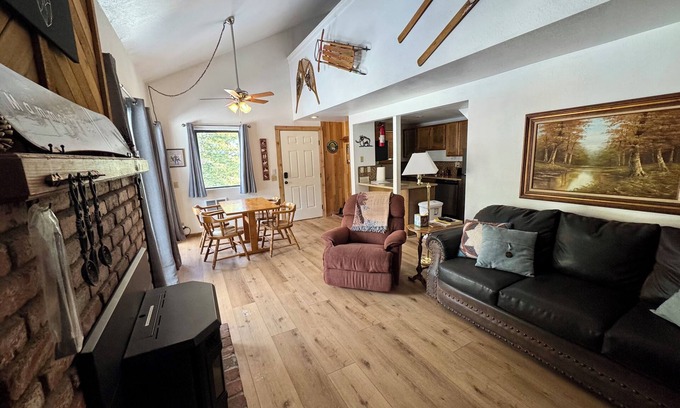 Mammoth Lakes Condo | Cute and cozy condo walking distance to the Village Gondola