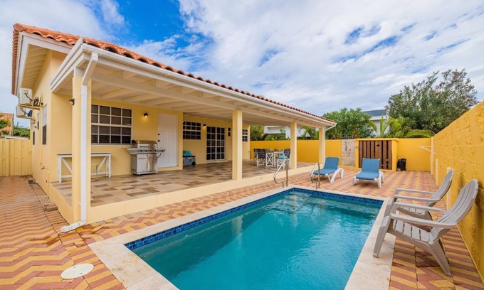Washington Villa | Cute & Cozy 3BR, Great Location