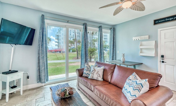 Destin Condo | Cute downstairs 1 Bedroom Nantucket 6B