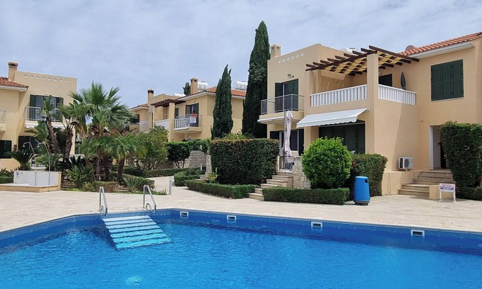 Polis House | Cyprus, 2 beds ensuite, pool, patio, wifi, parking